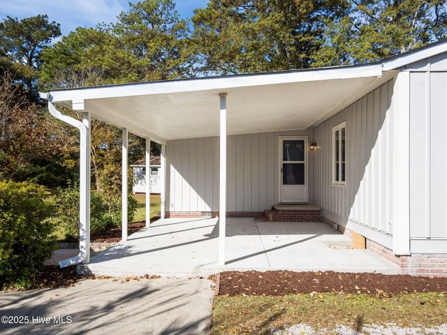 2859 Easy Street, Newport, NC 28570