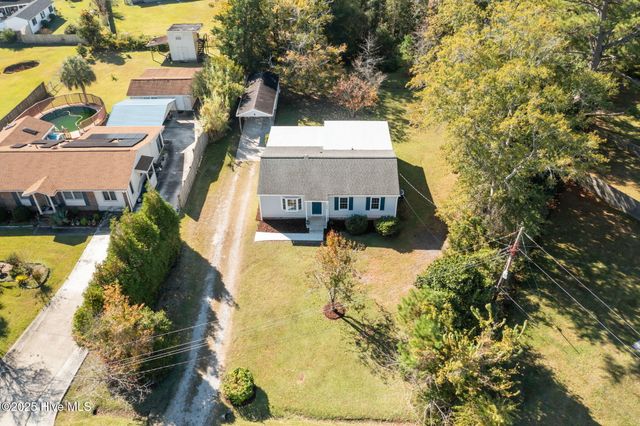 2859 Easy Street, Newport, NC 28570