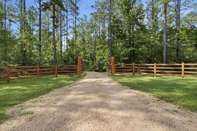 600 Scruggs Rd., Sumrall, MS 39482