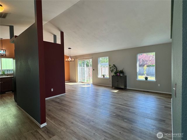 427 Stadium Loop, Napavine, WA 98565