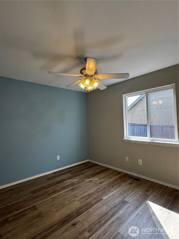 427 Stadium Loop, Napavine, WA 98565