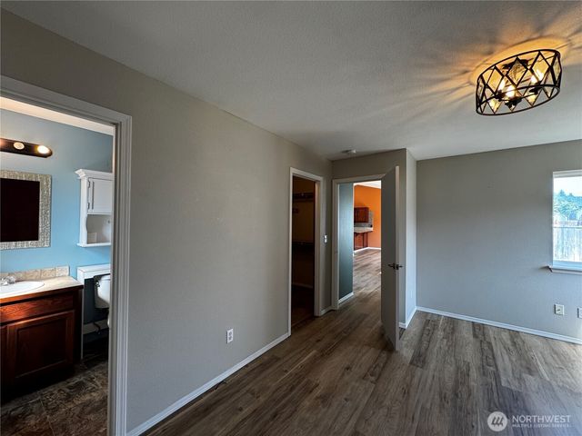 427 Stadium Loop, Napavine, WA 98565