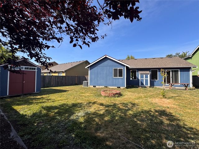 427 Stadium Loop, Napavine, WA 98565