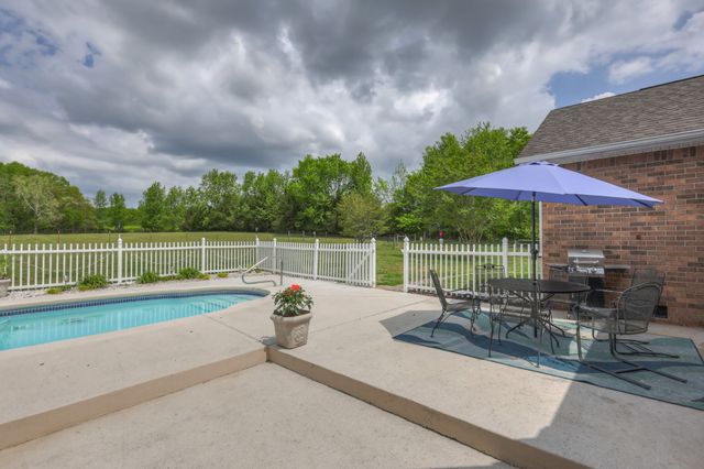 590 Allisona Rd, Eagleville, TN 37060