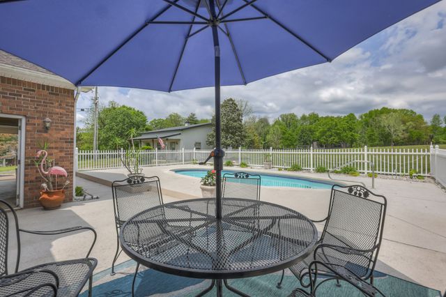 590 Allisona Rd, Eagleville, TN 37060