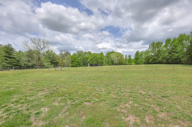 590 Allisona Rd, Eagleville, TN 37060