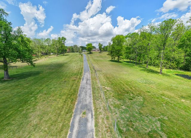 590 Allisona Rd, Eagleville, TN 37060