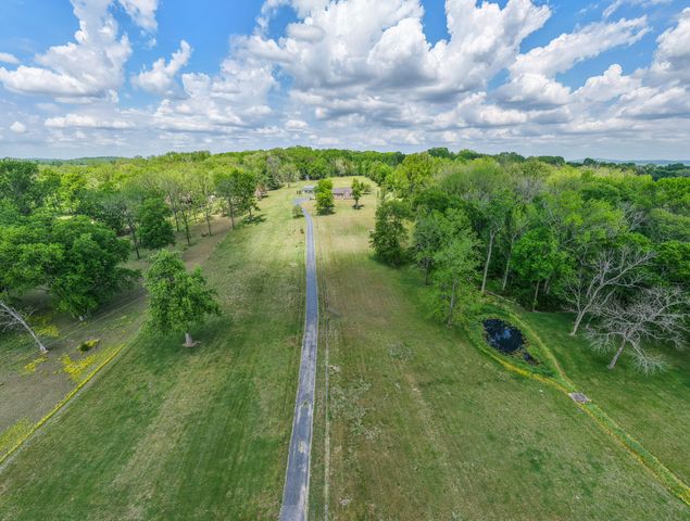 590 Allisona Rd, Eagleville, TN 37060