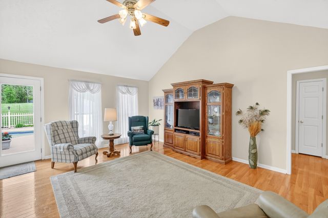 590 Allisona Rd, Eagleville, TN 37060