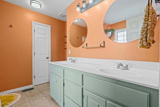 233 Hallie Hills Place, Lexington, SC 29073