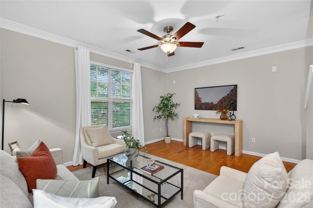 1508 Walnut View Drive, Charlotte, NC 28208