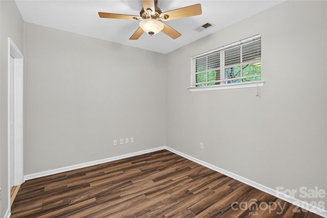 1508 Walnut View Drive, Charlotte, NC 28208