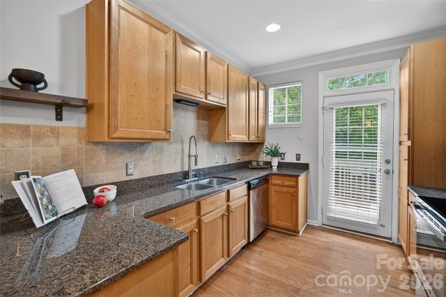 1508 Walnut View Drive, Charlotte, NC 28208