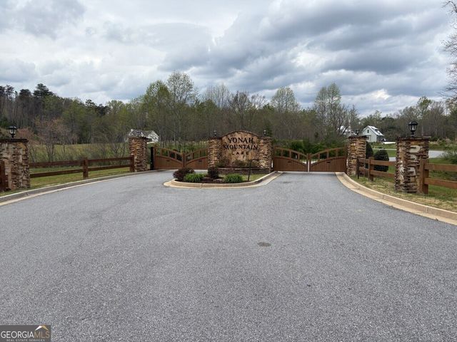 21 Yonah Lake Drive, Sautee Nacoochee, GA 30571