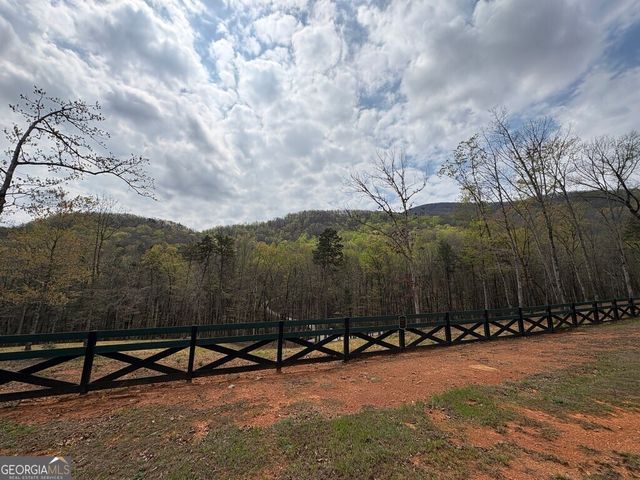 21 Yonah Lake Drive, Sautee Nacoochee, GA 30571