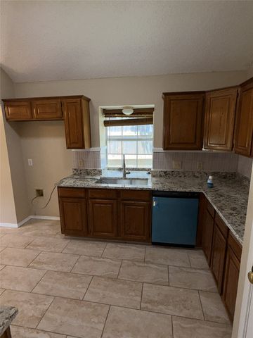 961 Grasswood Court, Arlington, TX 76017
