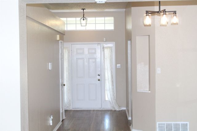 961 Grasswood Court, Arlington, TX 76017