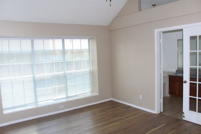 961 Grasswood Court, Arlington, TX 76017