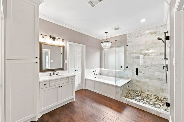 7935 S Wellington Court, Houston, TX 77055