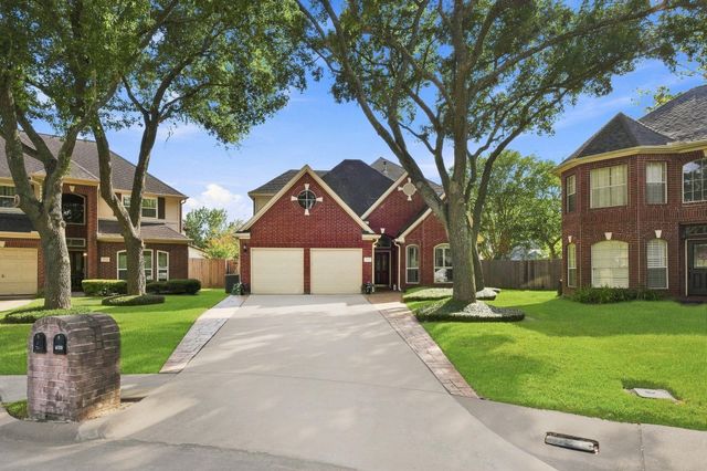 7935 S Wellington Court, Houston, TX 77055