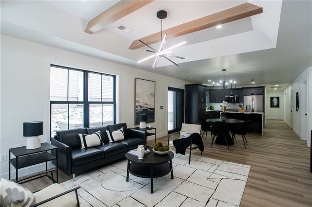 1820 W 11th St, Patterson Twp, PA 15010