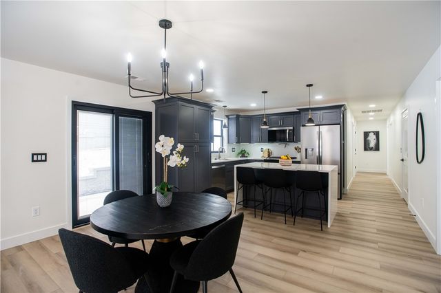 1820 W 11th St, Patterson Twp, PA 15010