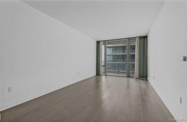 131-03 40th Road 16D, Flushing, NY 11354