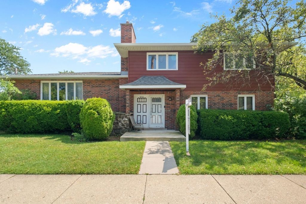 9143 Dr Korczak Terrace, Skokie, IL 60076 — photo 2