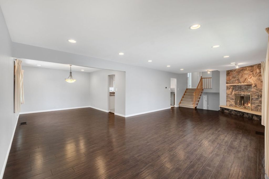 9143 Dr Korczak Terrace, Skokie, IL 60076 — photo 5