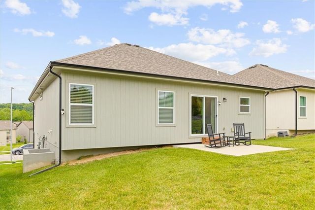 6745 Prairie Lane, Parkville, MO 64152