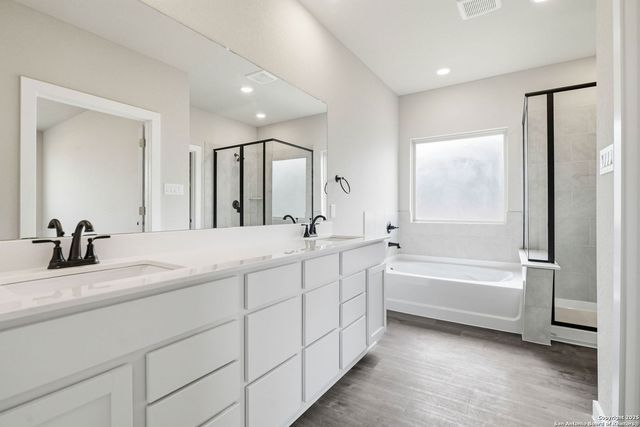 11909 Vista Cruise, Live Oak, TX 78233