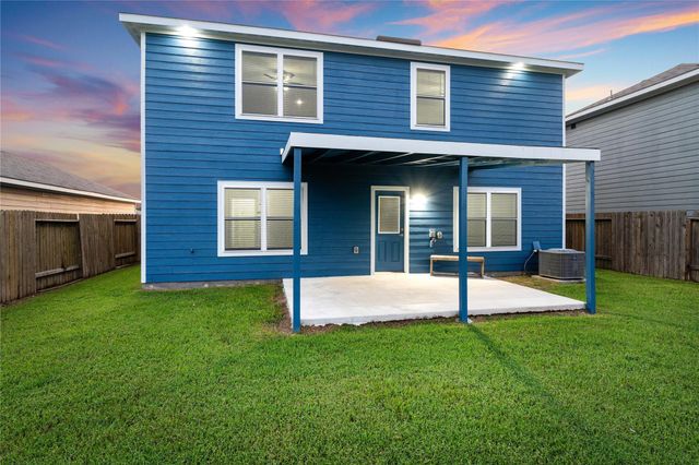 12722 Pelican Bay Drive, Houston, TX 77038