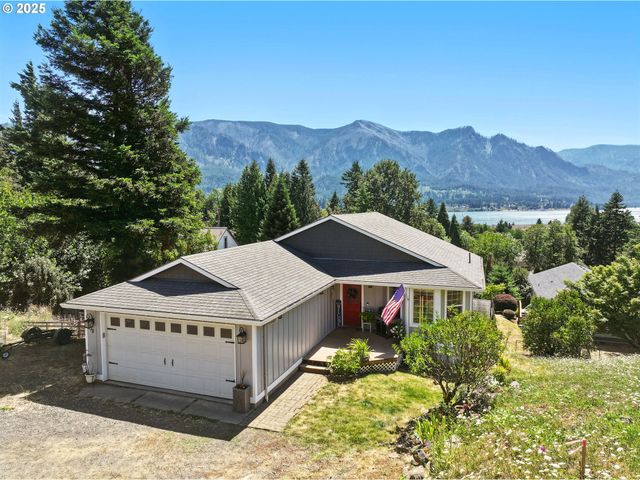438 Nw ROSELAWN St, Stevenson, WA 98648