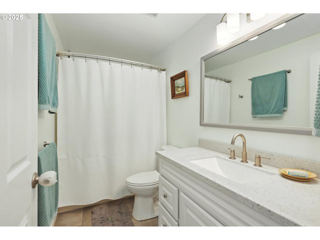 438 Nw ROSELAWN St, Stevenson, WA 98648