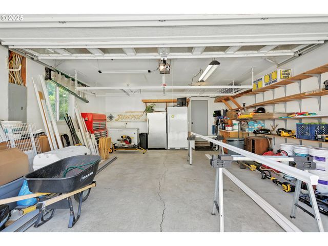 438 Nw ROSELAWN St, Stevenson, WA 98648