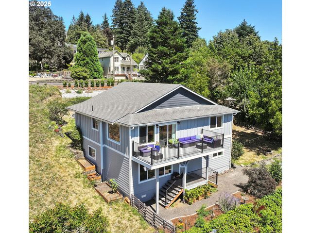 438 Nw ROSELAWN St, Stevenson, WA 98648