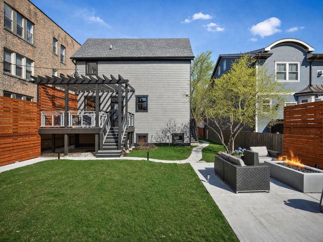 3846 N Kedvale Avenue, Chicago, IL 60641