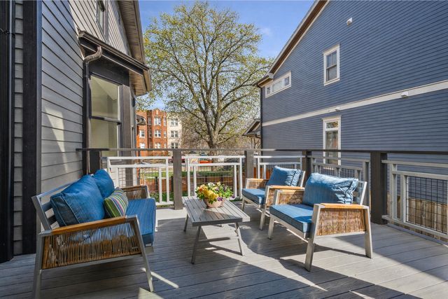 3846 N Kedvale Avenue, Chicago, IL 60641