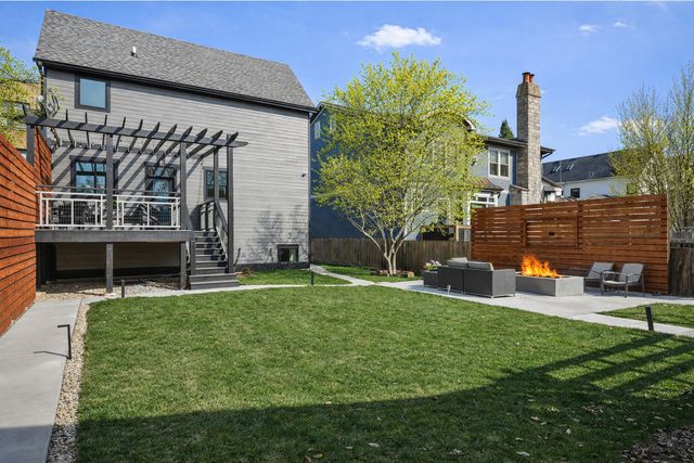 3846 N Kedvale Avenue, Chicago, IL 60641