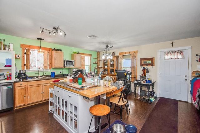 727 18th Street, Dickinson, TX 77539