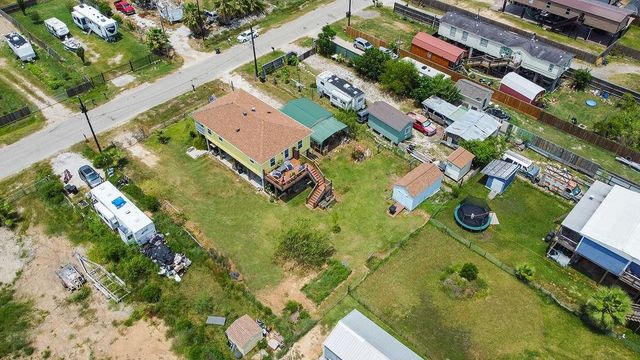 727 18th Street, Dickinson, TX 77539