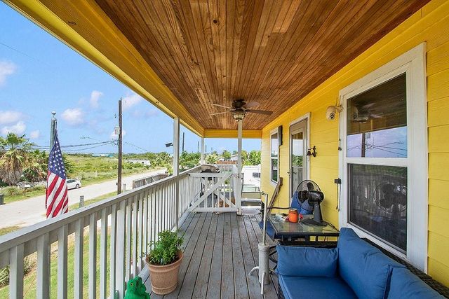 727 18th Street, Dickinson, TX 77539