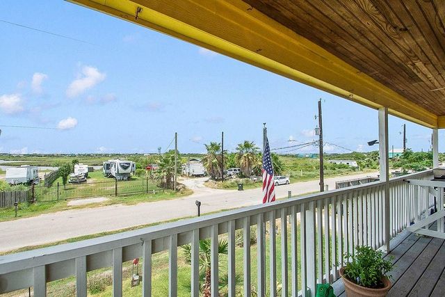 727 18th Street, Dickinson, TX 77539