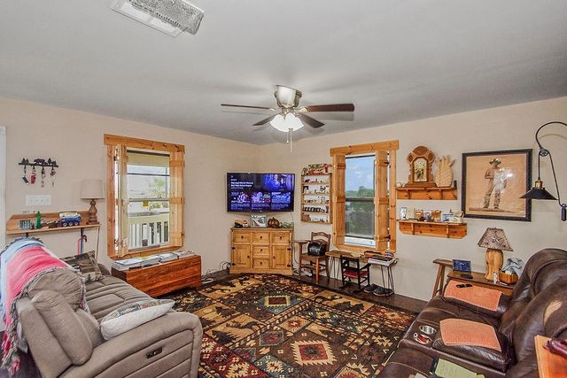 727 18th Street, Dickinson, TX 77539