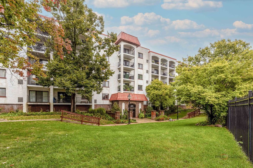 475 Plum Creek Drive 304, Wheeling, IL 60090 — photo 3