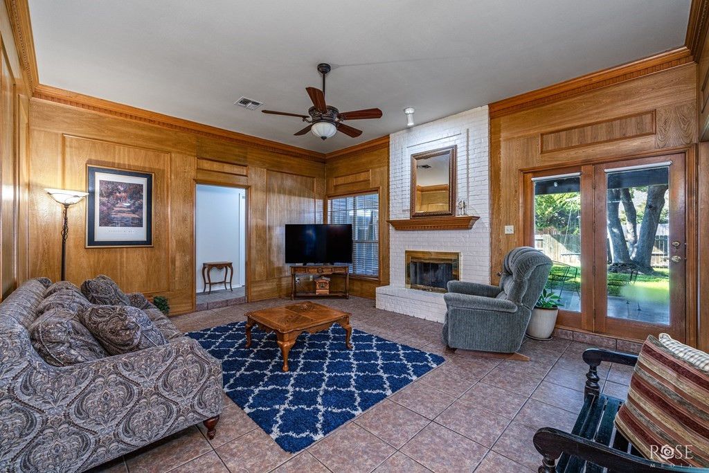 Image 10 of property listing at 3421 Ridgecrest Lane, San Angelo, TX 76904