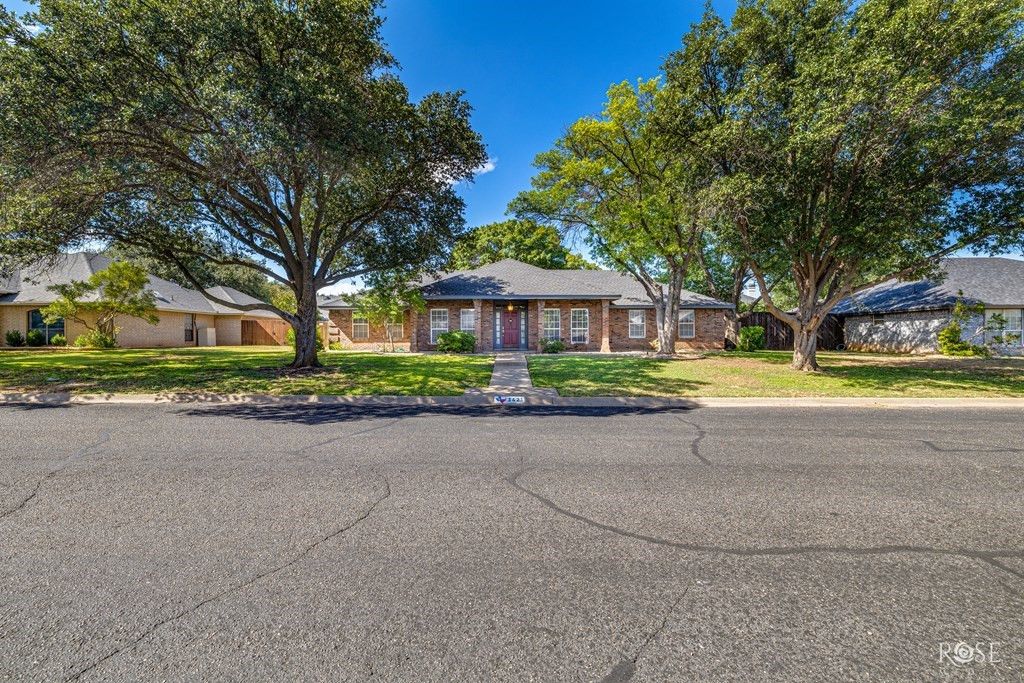 Image 32 of property listing at 3421 Ridgecrest Lane, San Angelo, TX 76904