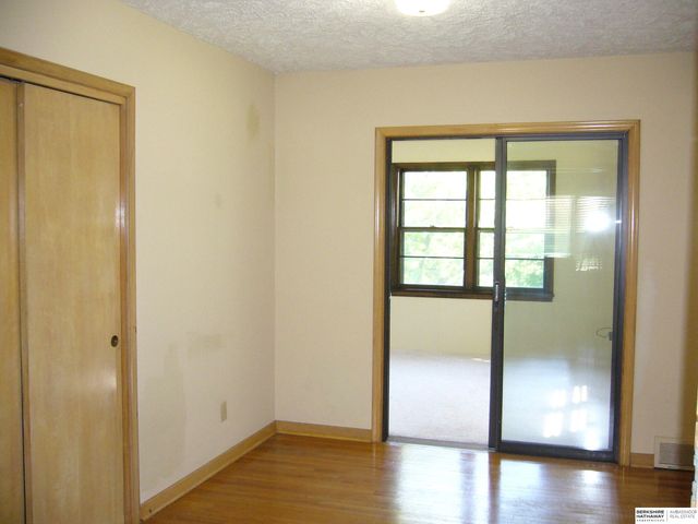 707 N Bellevue Boulevard, Bellevue, NE 68005