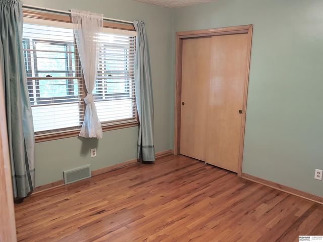 707 N Bellevue Boulevard, Bellevue, NE 68005