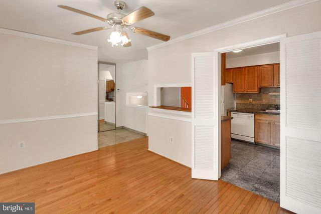6060 HOLLOW KNOLL CT, Springfield, VA 22152